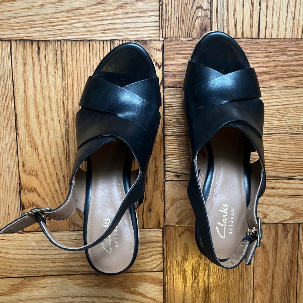 💘 Clarks Wedges